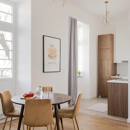 Stylowe M1 Na Jana Pawla Ii Lejlighed